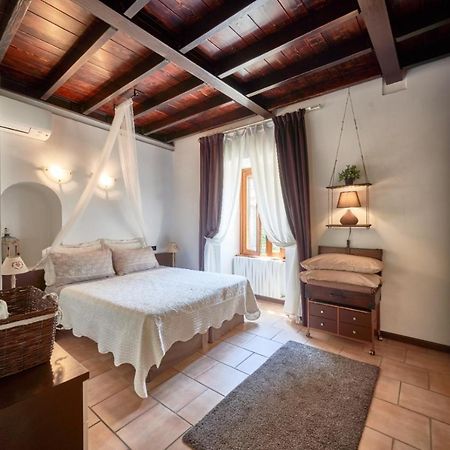 דירות סירמיונה Porto Valentino 2 מראה חיצוני תמונה